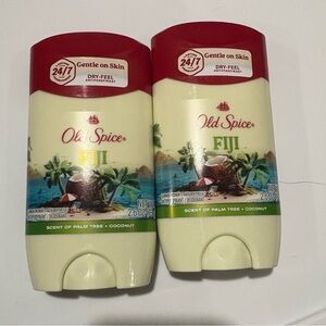 Old Spice Fiji Men Grooming Cleanser - Red and Cream